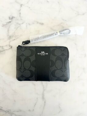 NWT Coach PVC Leather Signature Graphite Black Monogram Wristlet Pouch Zip